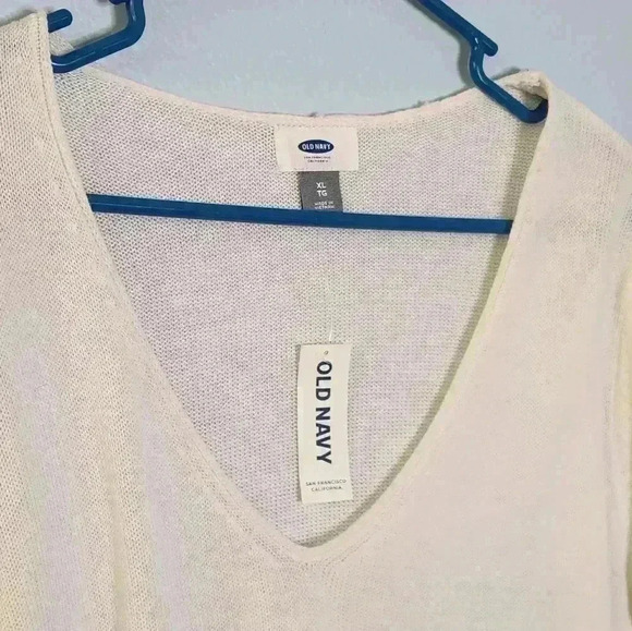 Old Navy San Francisco long sleeve ivory cotton polyester slit side sweater NWT - Picture 3 of 6